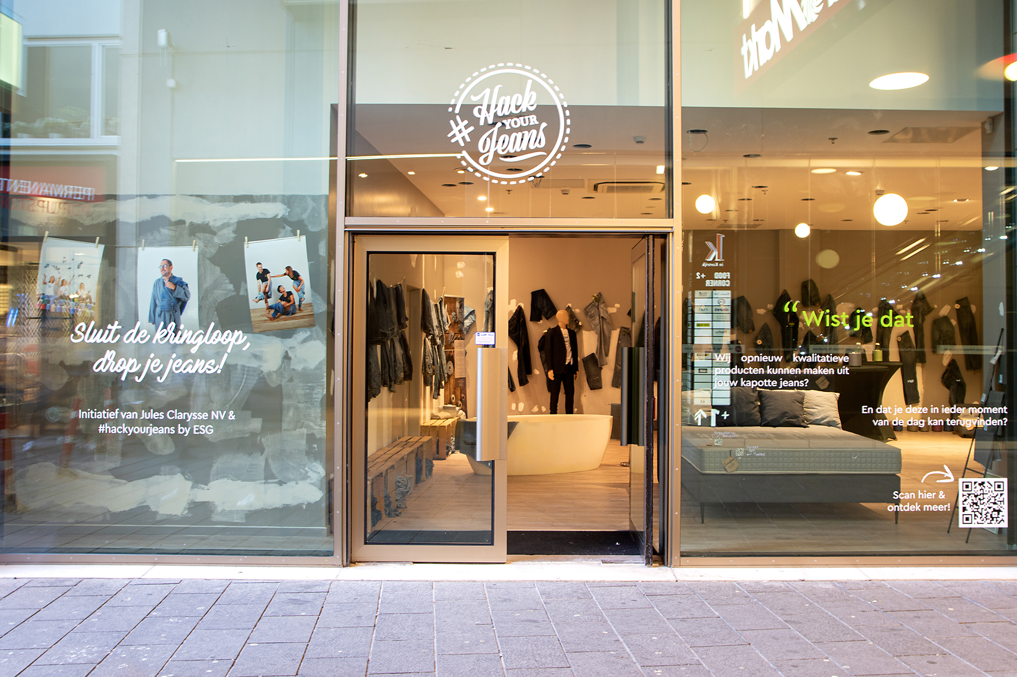 Pop-up store #hackyourjeans Clarysse and Pieters Textiel